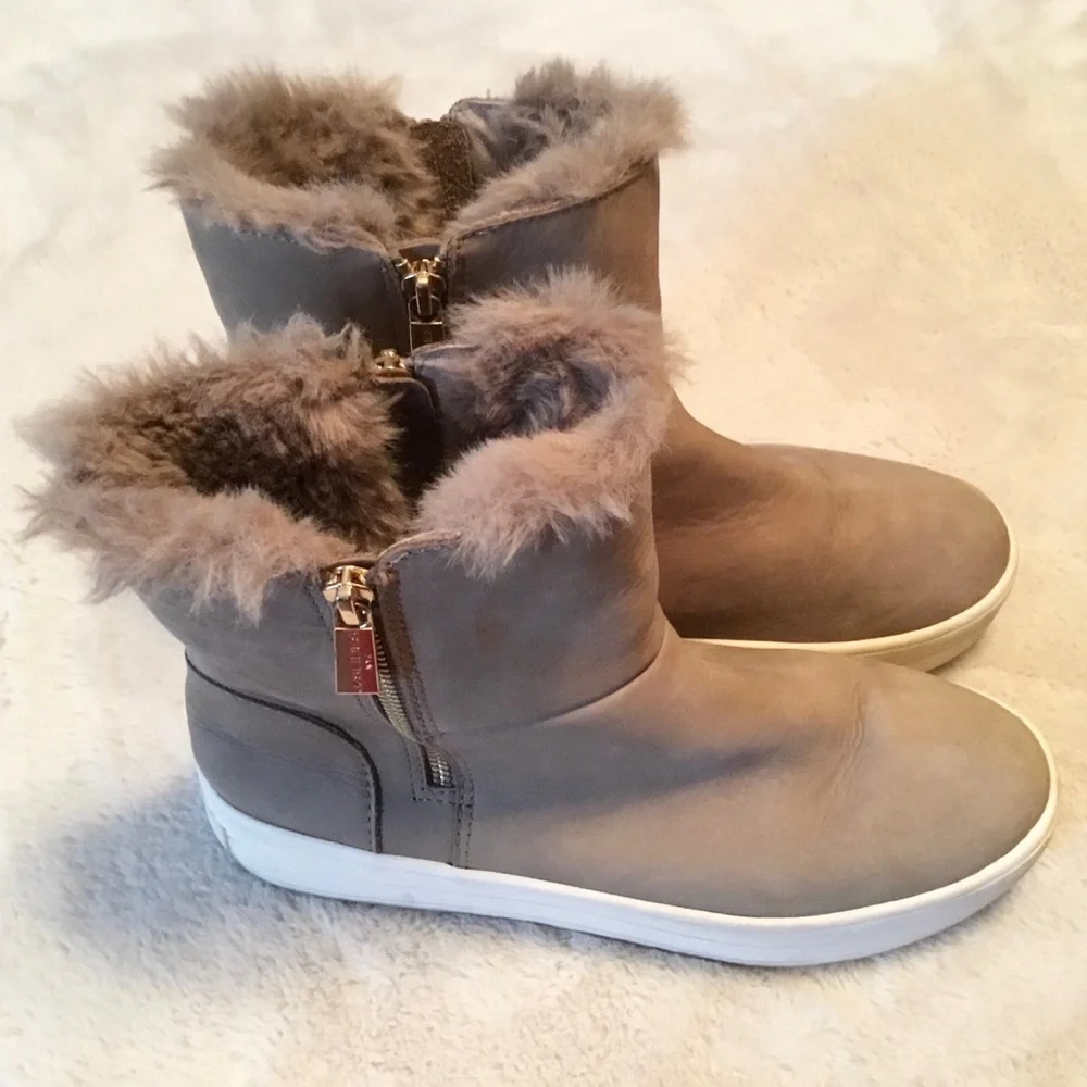 J/Slides Henley Leather & Faux Fur Taupe Waterproof Ankle Boots  - Size 8.5